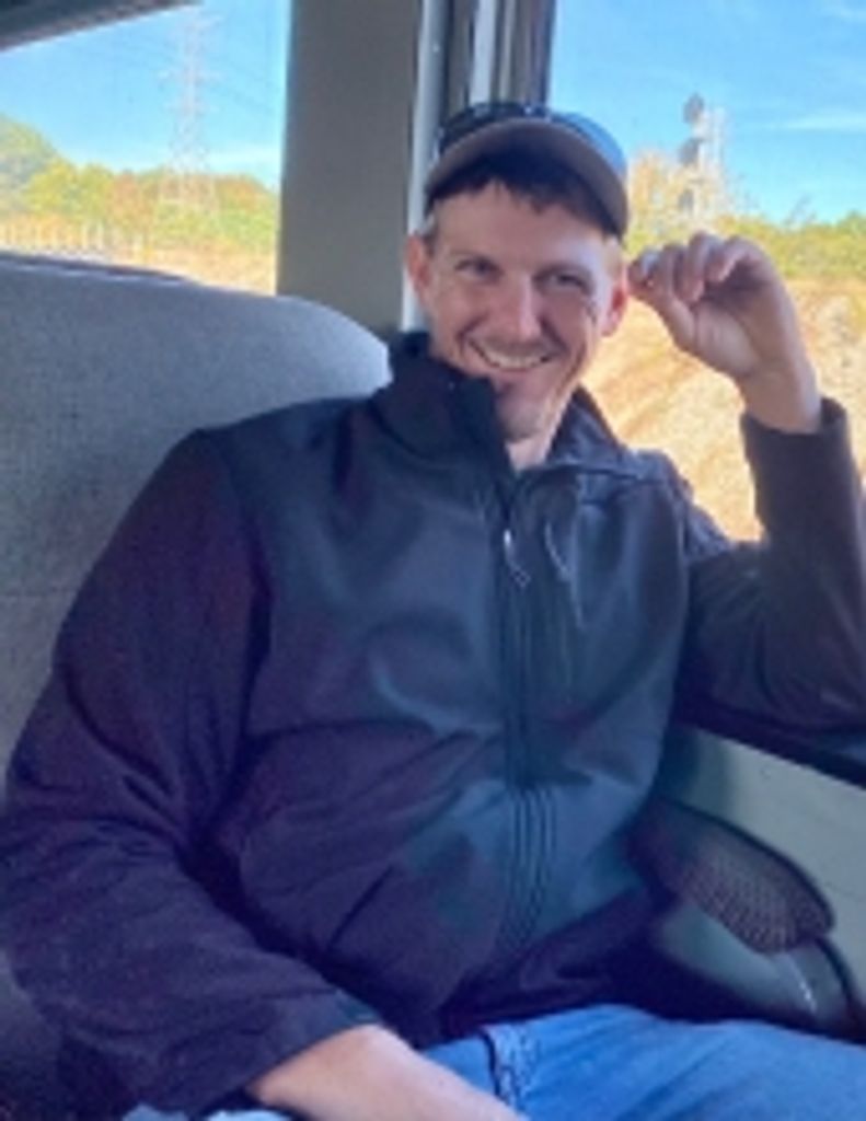 Justin  Richard  Leach  Profile Photo