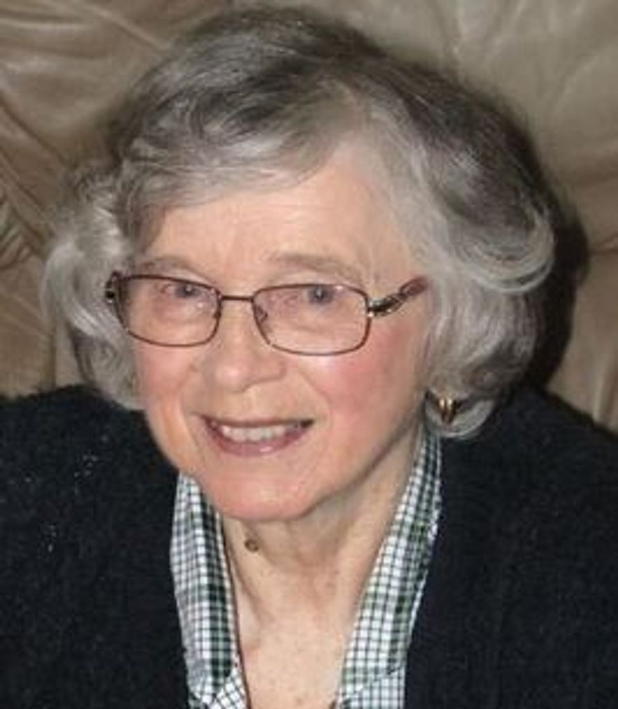 Helen Pompe Profile Photo