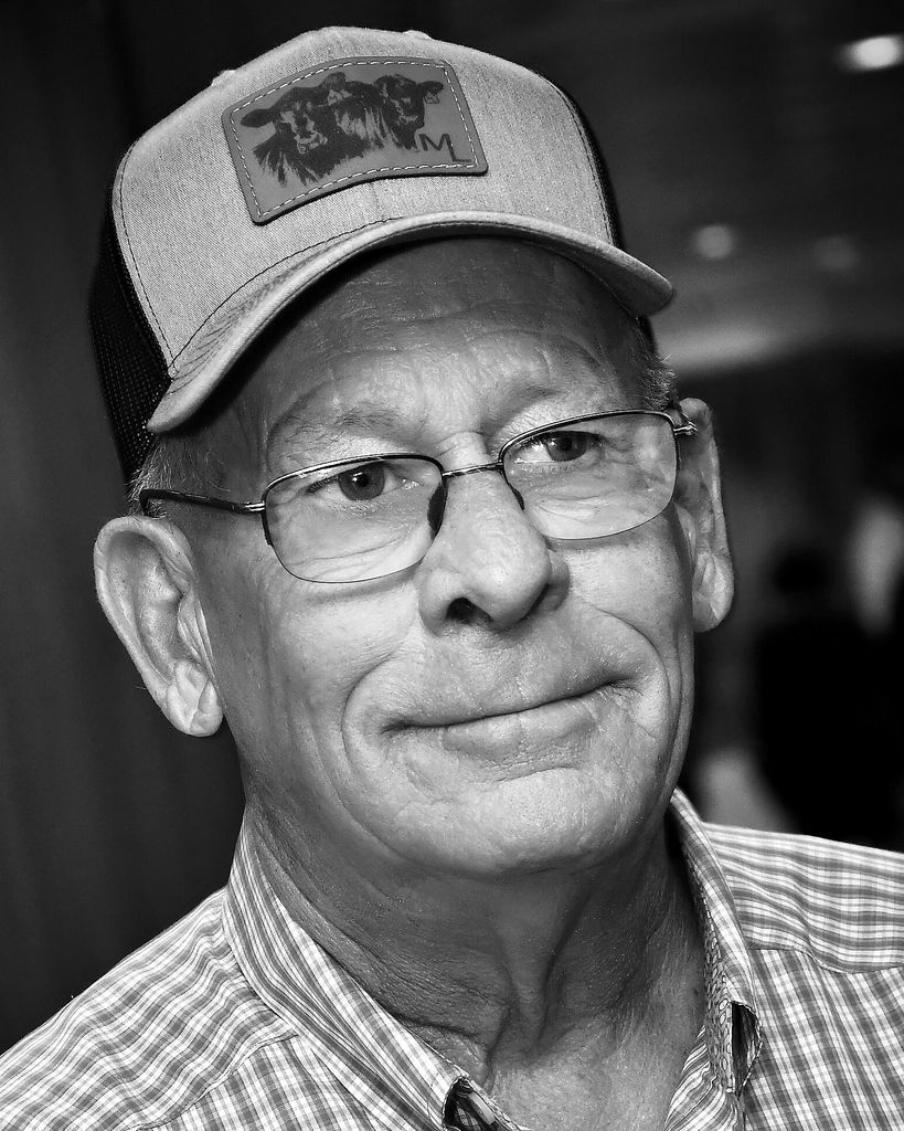 Robert Dennis Mitchell Profile Photo