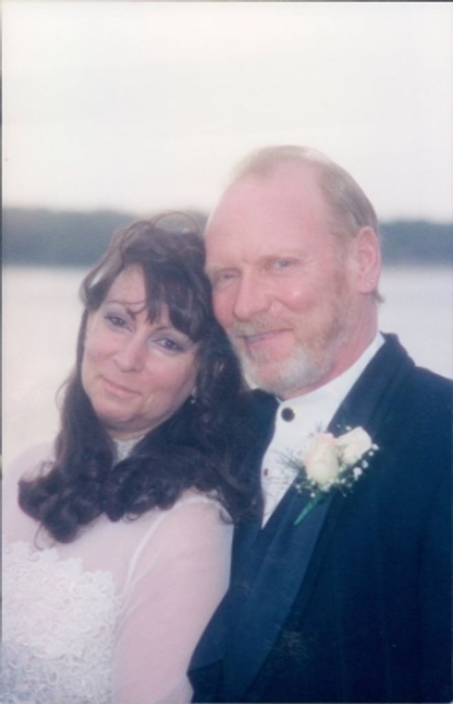 Annette Kendall Stolze Profile Photo