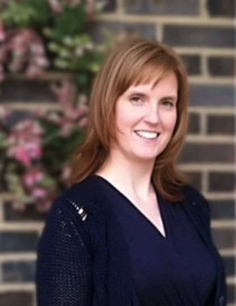 Veronica M Barrett