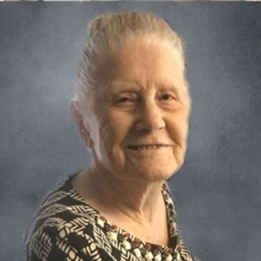 Helen Hunter Profile Photo