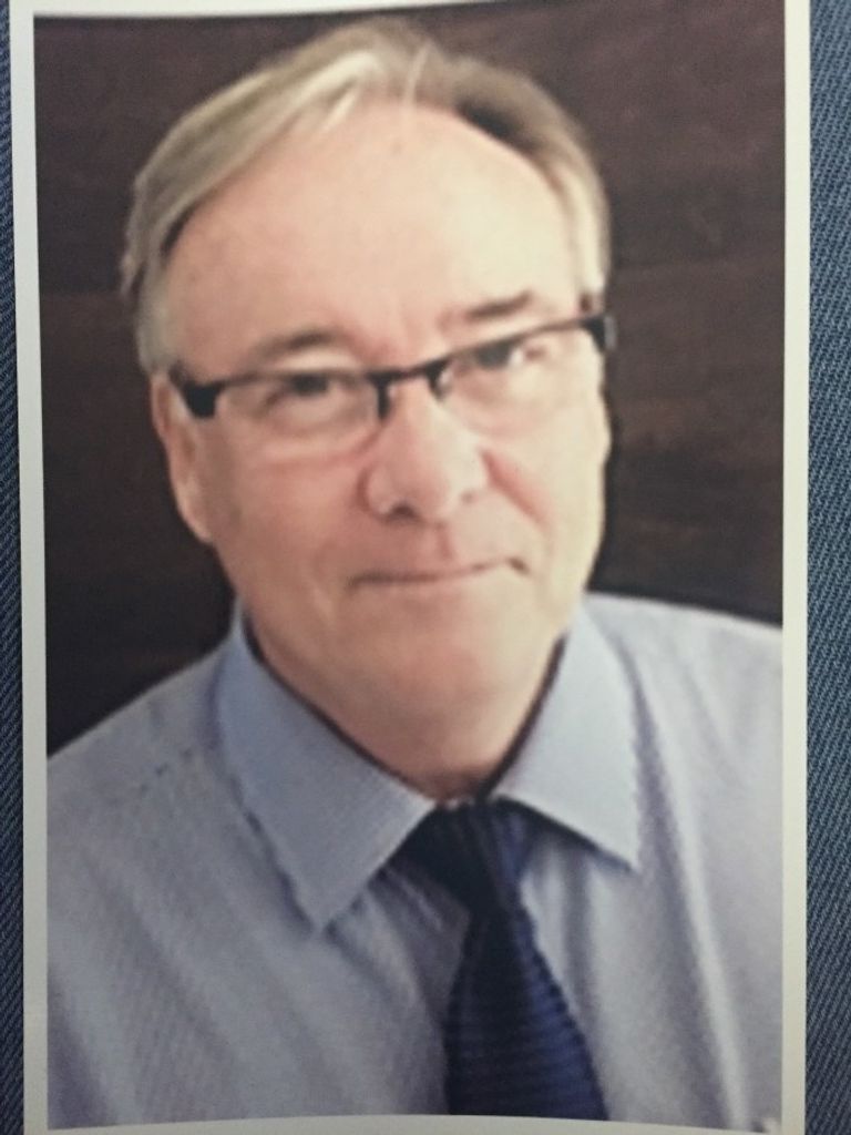 Stephen Allister Moore Profile Photo