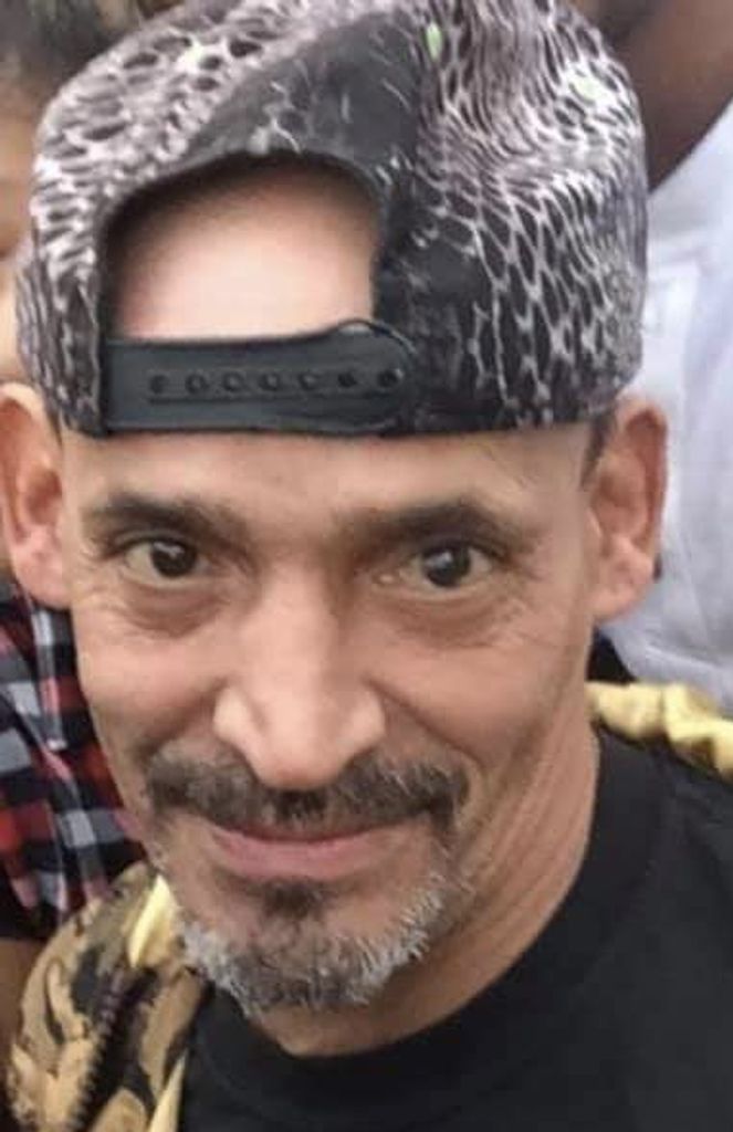 Carlos R. Ortiz Profile Photo