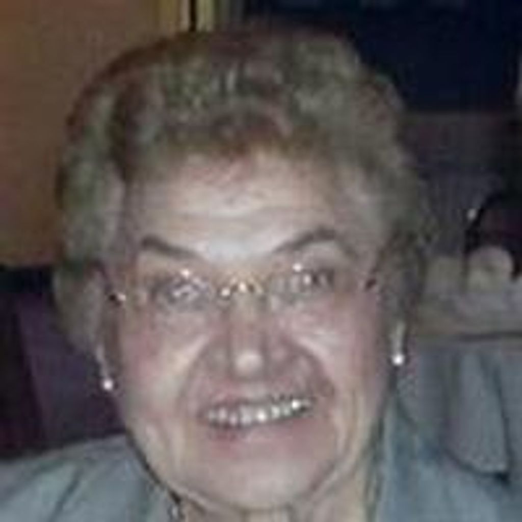 Augusta Debuzna Profile Photo