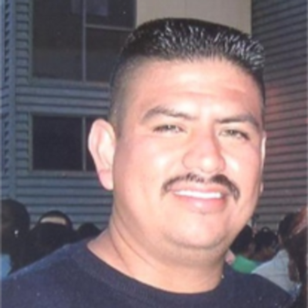 Cesar Flores Profile Photo
