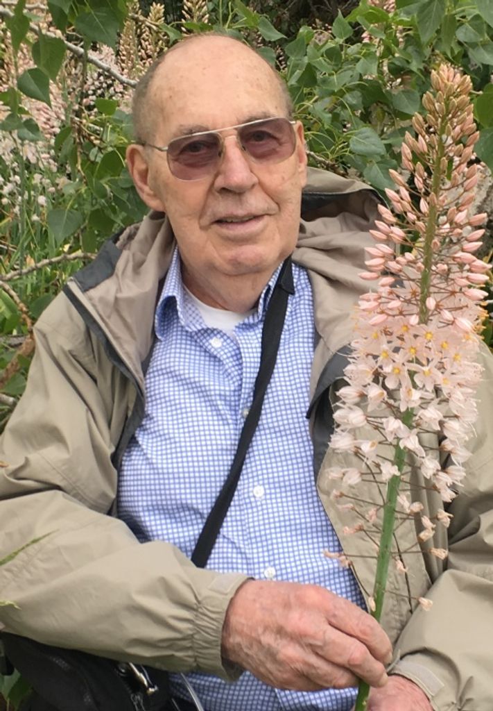 Richard J Naskali