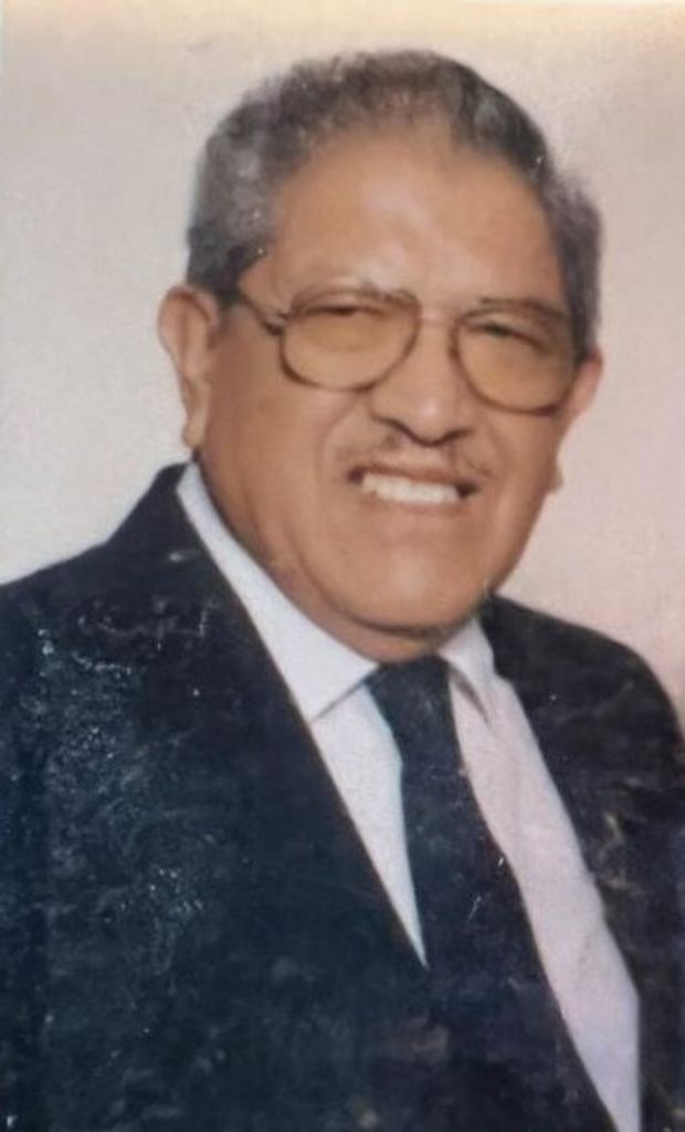 Petronilo "Pete" Luna