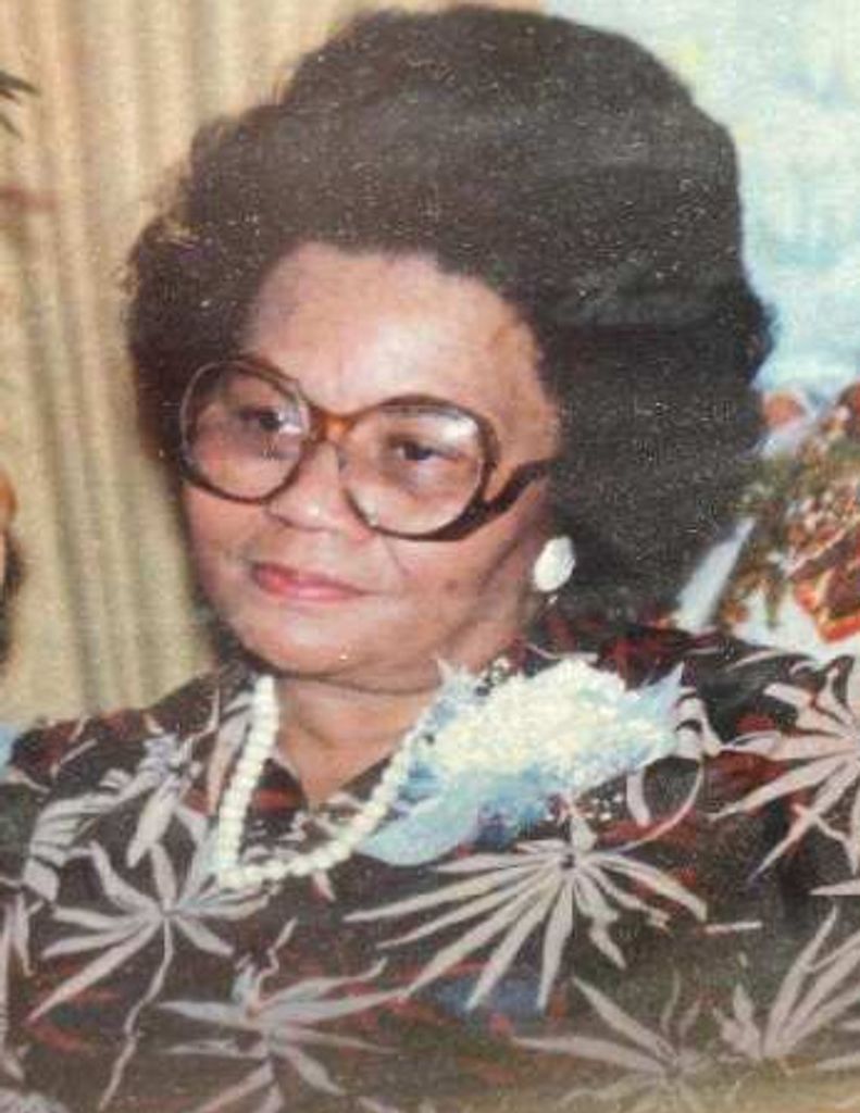 Mrs. Danzie Lewis Profile Photo