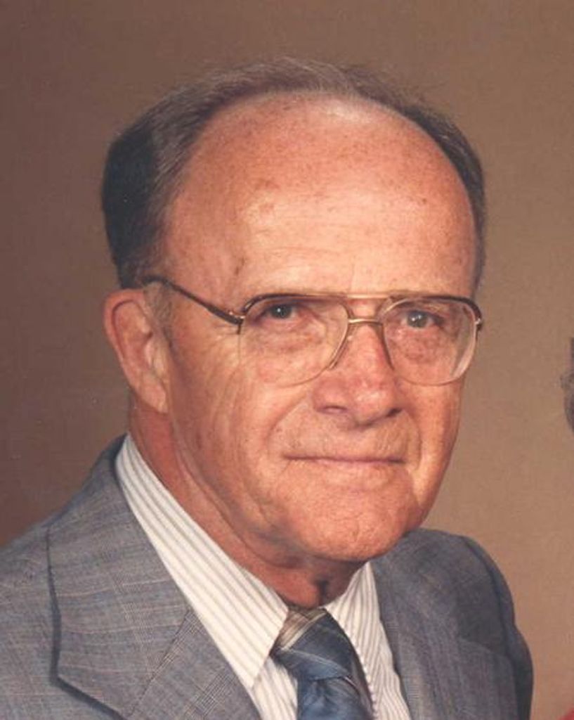 Lester M. Mikelson