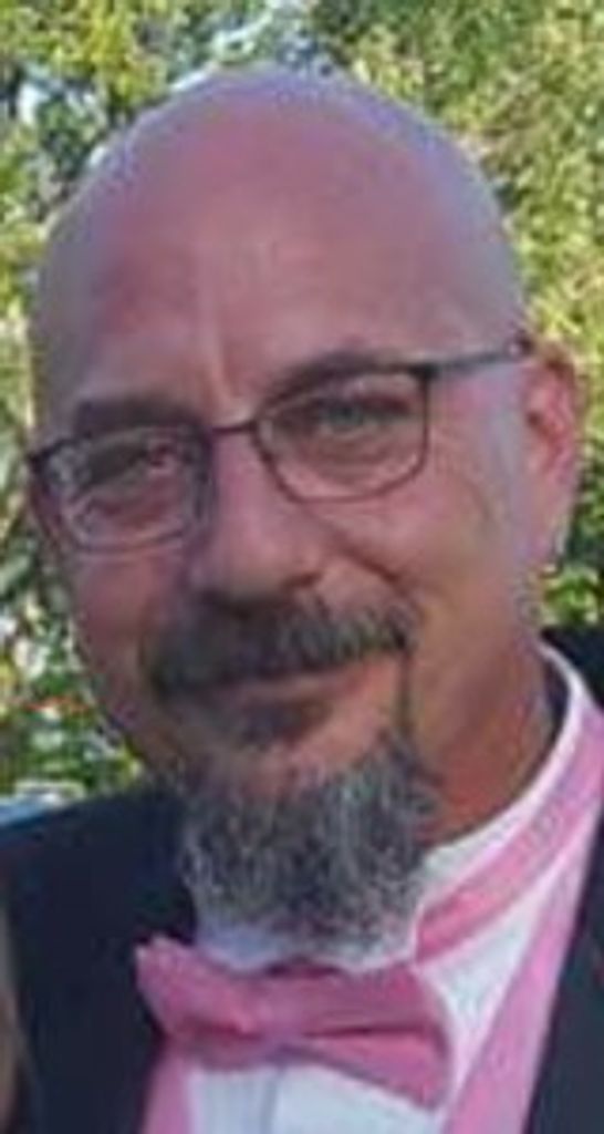 Mark V. Dlugozima