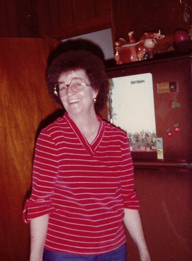 Helen Isbell photo gallery thumbnail 74 of 144