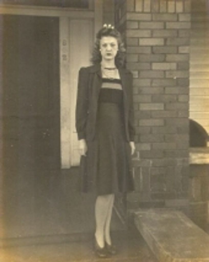 Della Esther Gloer