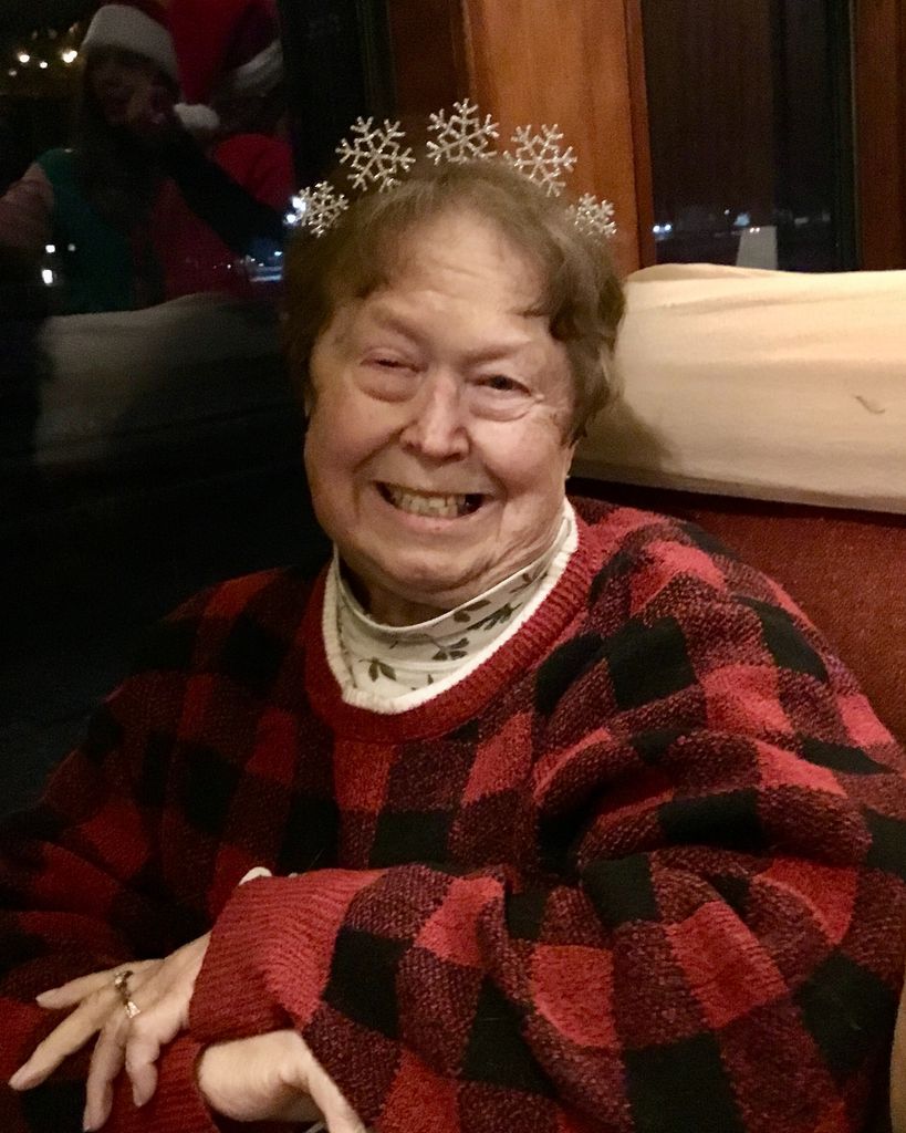 Maxcine Effie Dumling