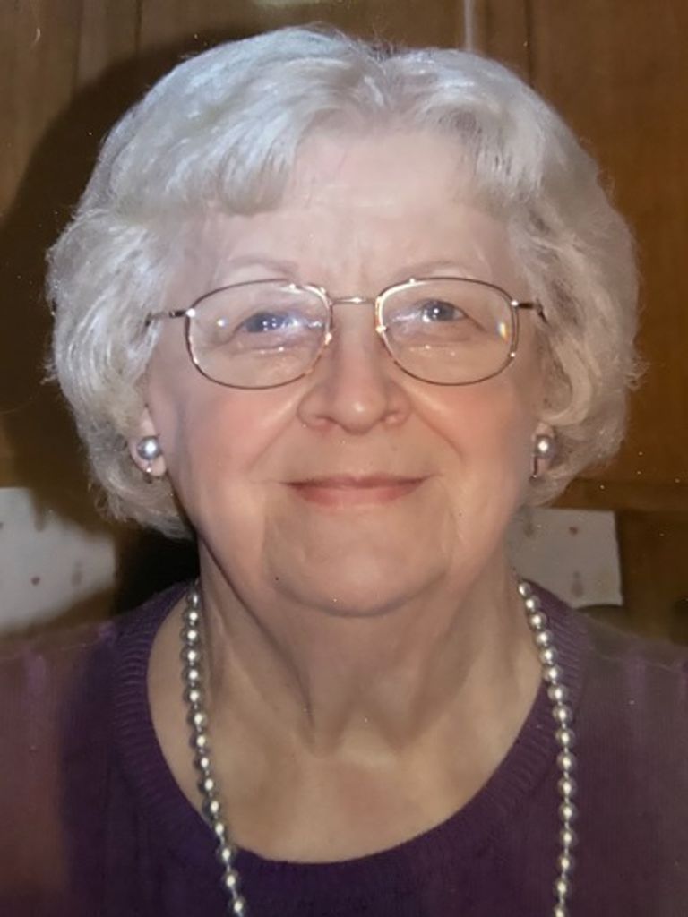 Elizabeth Shimrock Profile Photo