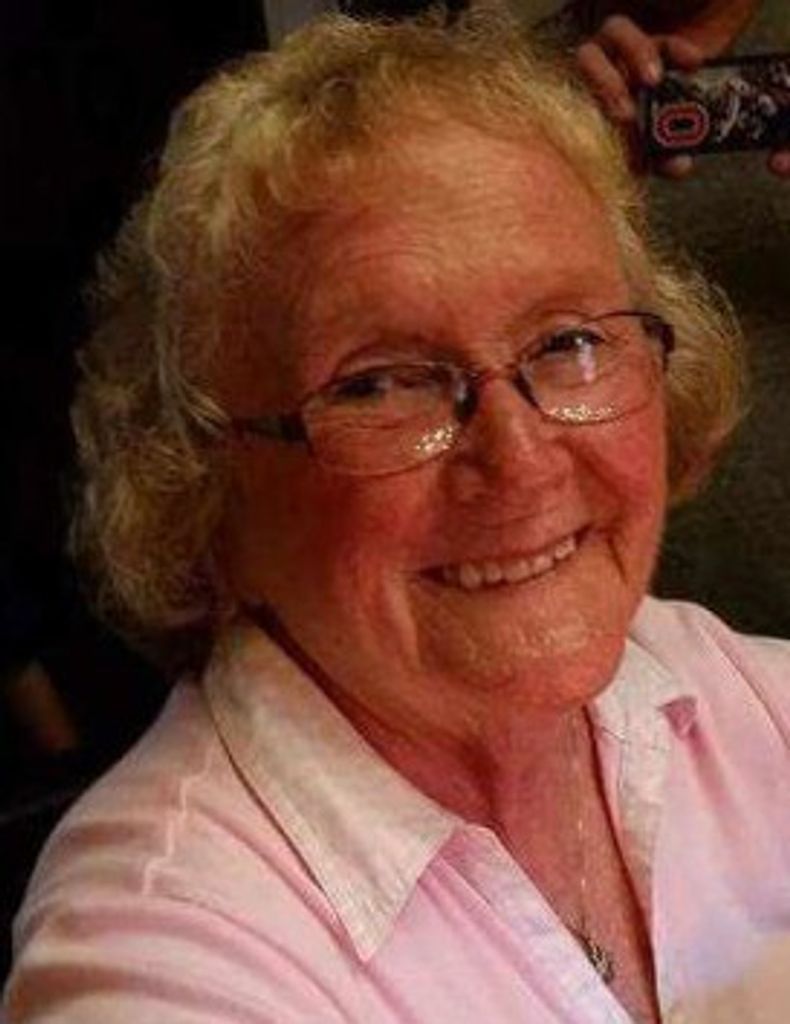 Linda M. (Henry)  Davis Profile Photo