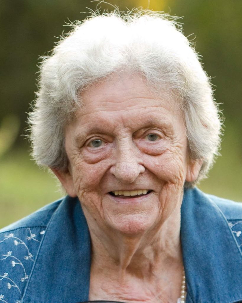 Evelyn (Wallace) Thompson