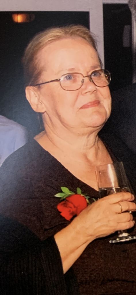 Sally Seyller Profile Photo