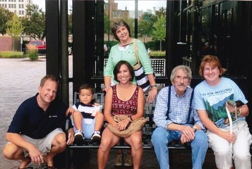 Linda Faye Lentz photo gallery thumbnail 22 of 44