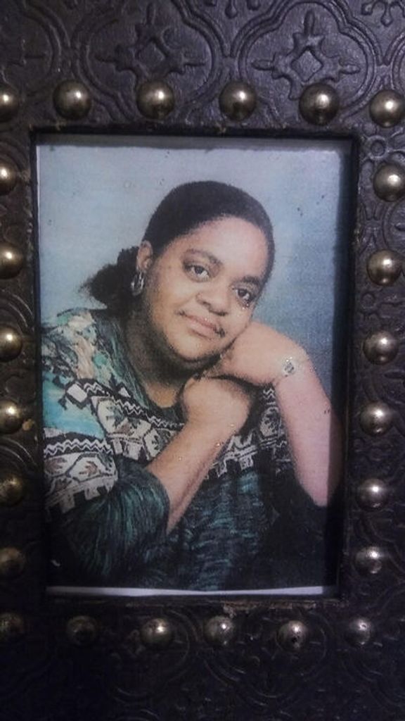Vicki L. Grayson Profile Photo