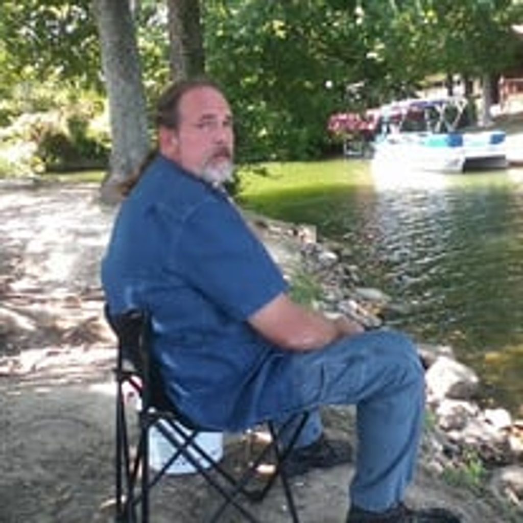 Stephen  T Izor