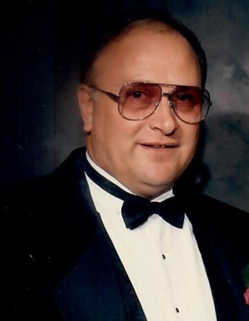 James E Munchick