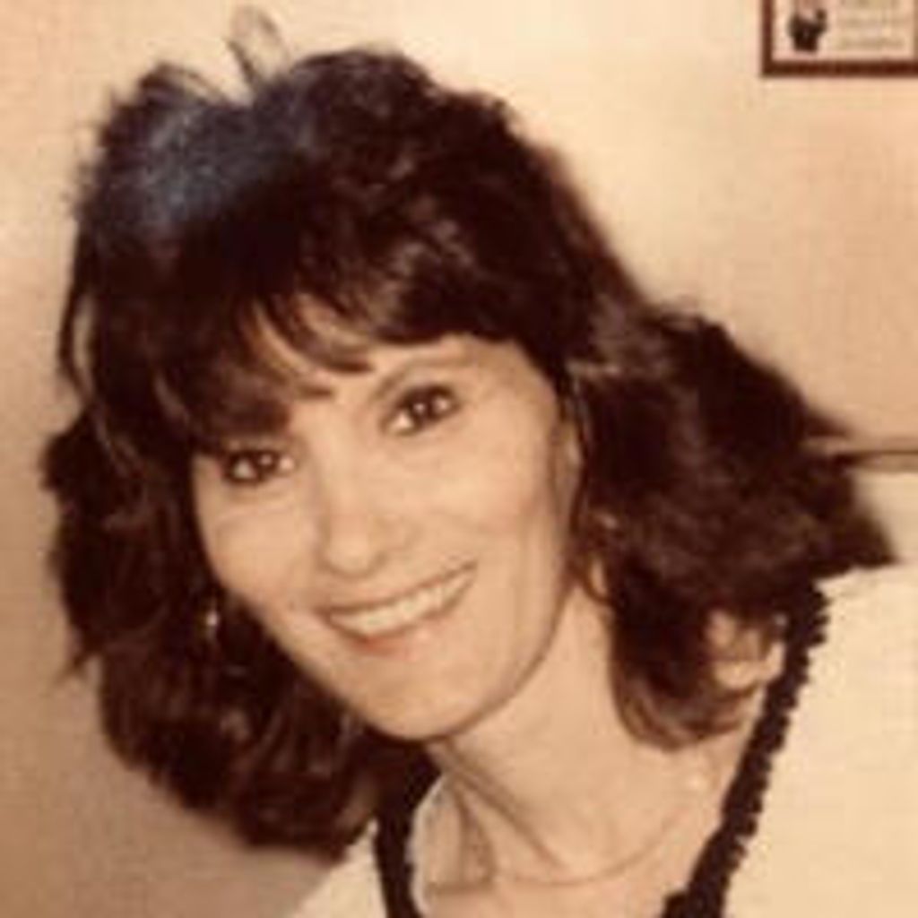 Alba Maria Bouey Profile Photo