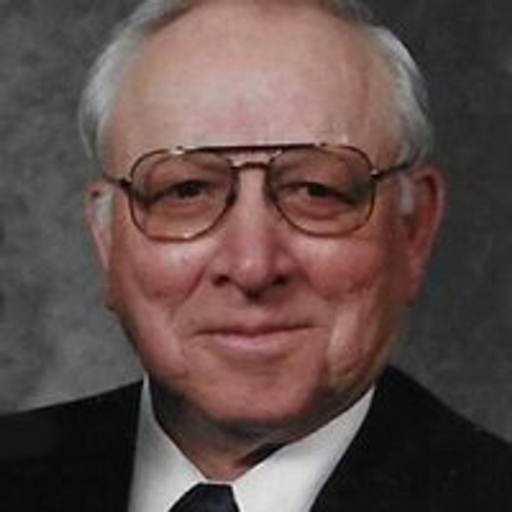 Lyle Chesnut