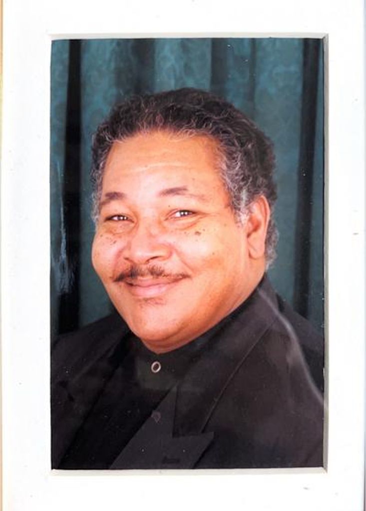 Johnny Erskin Chapman Profile Photo