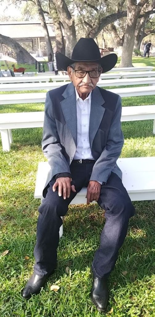 Raymundo Martinez
