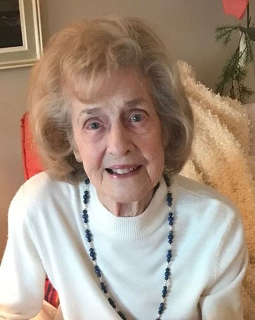 Flora Chambers Saunders Profile Photo