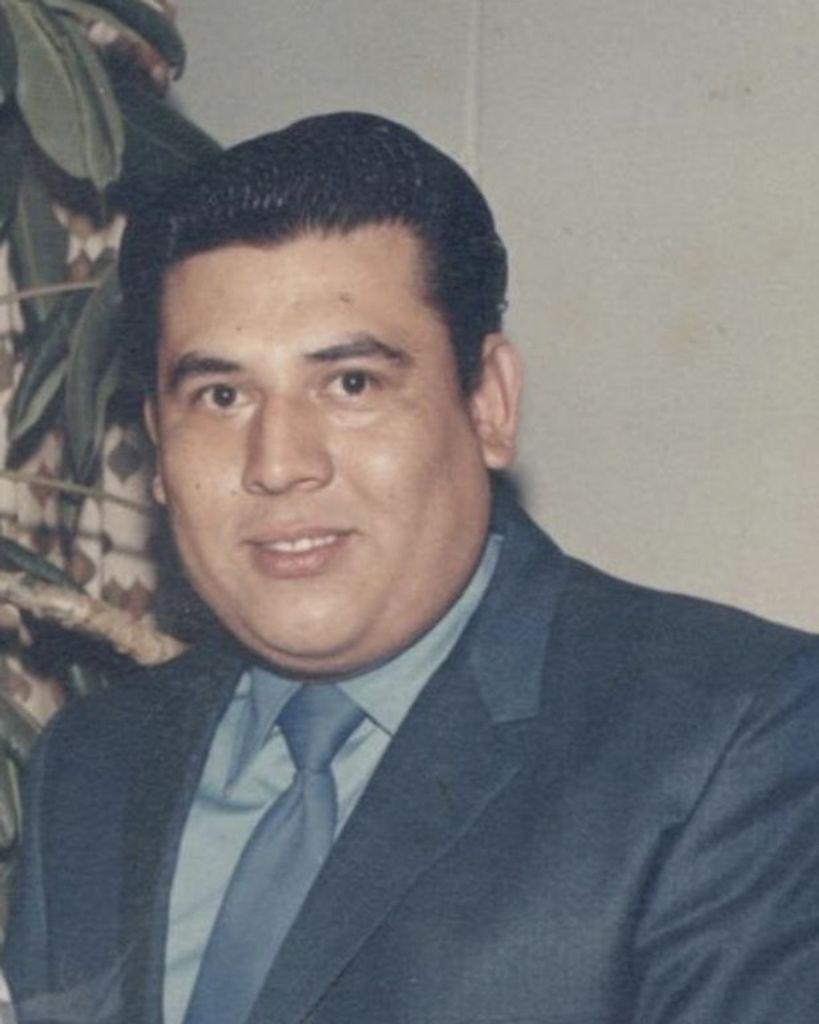 Julian Ramos Flores Profile Photo