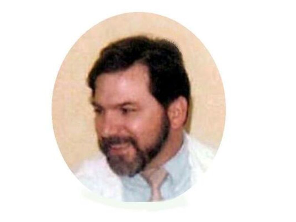 Robert Lluis Profile Photo