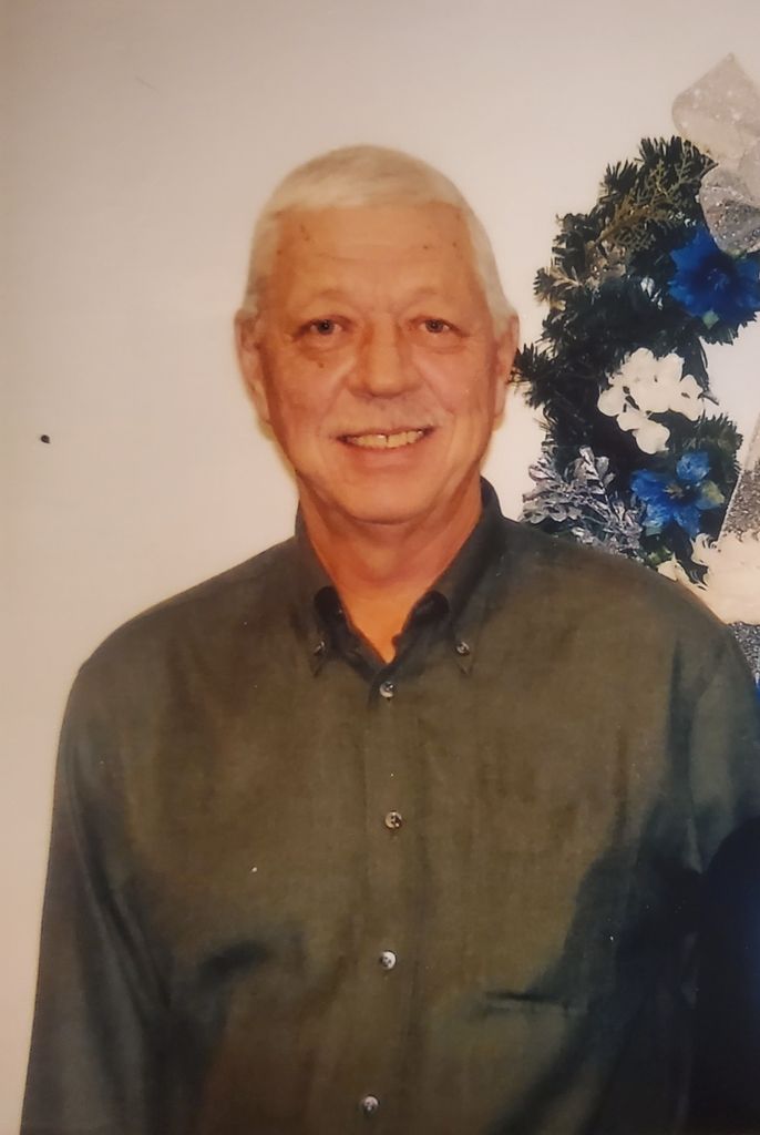 Michael Lane Warren Profile Photo