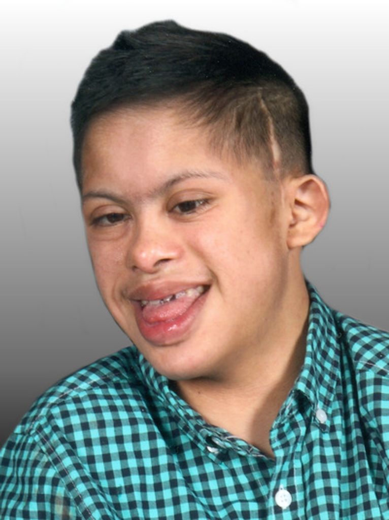 Alexander Cruz Esteban Profile Photo