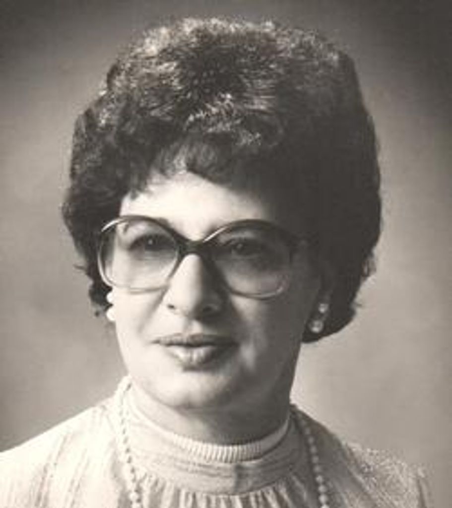 Carolyne V. Gulas