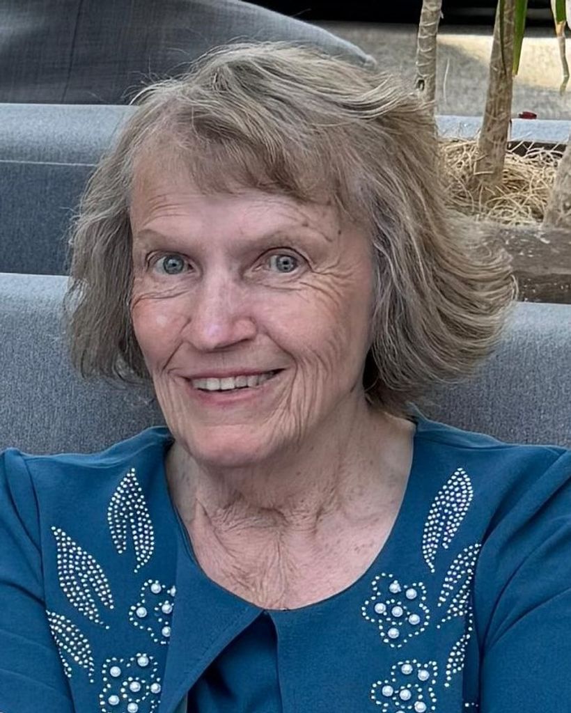 Carolyn Augusta Robbins Huff Profile Photo