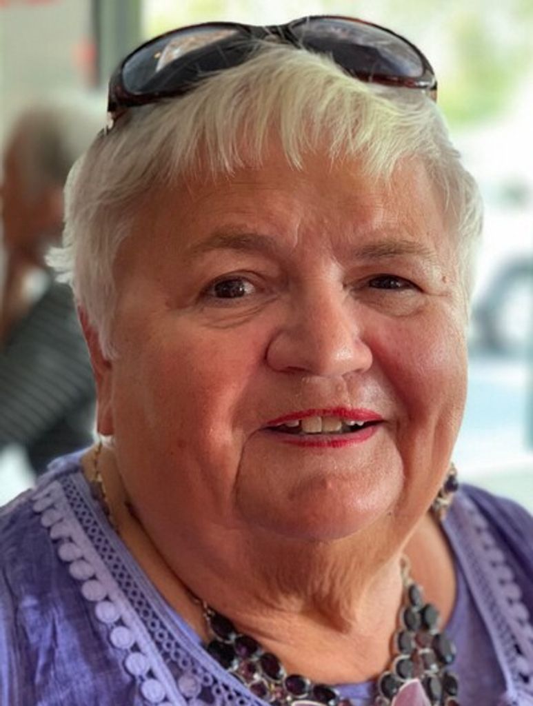Sally (Davidson) Dillon Profile Photo
