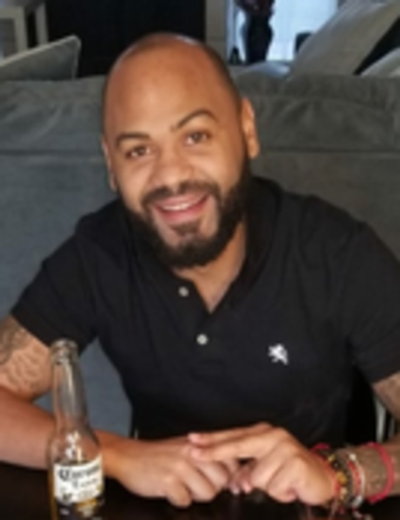 Carlos "Peluche 24/7" Rosario Florentino