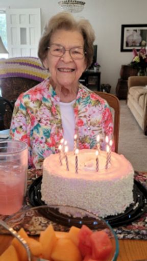 Kathleen "Mildred" Hess photo gallery thumbnail 1 of 86