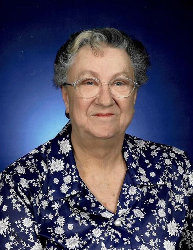 Rosalind Elizabeth "Louise" (Weaver)  Blecher Profile Photo