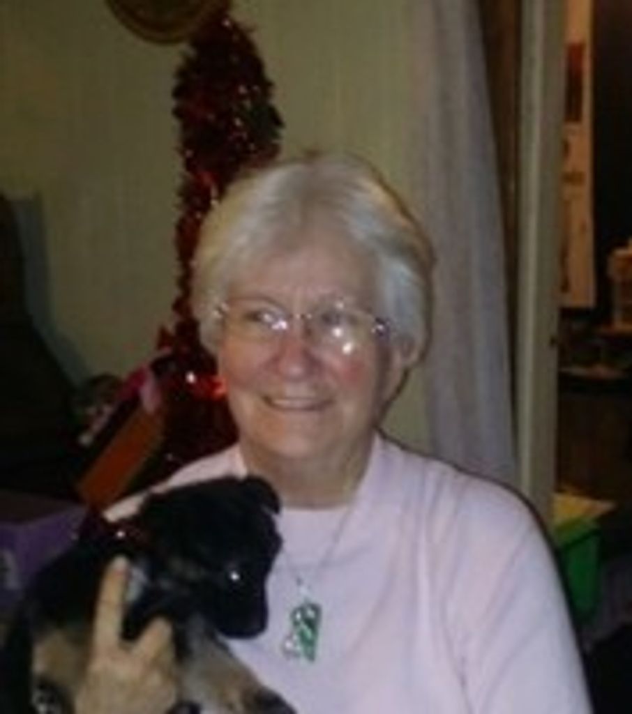 GLORIA MULLINS