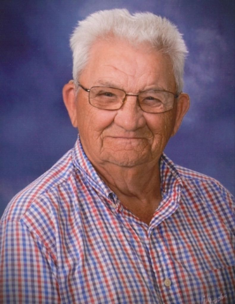 Leander "Lee" J. Sieben Profile Photo