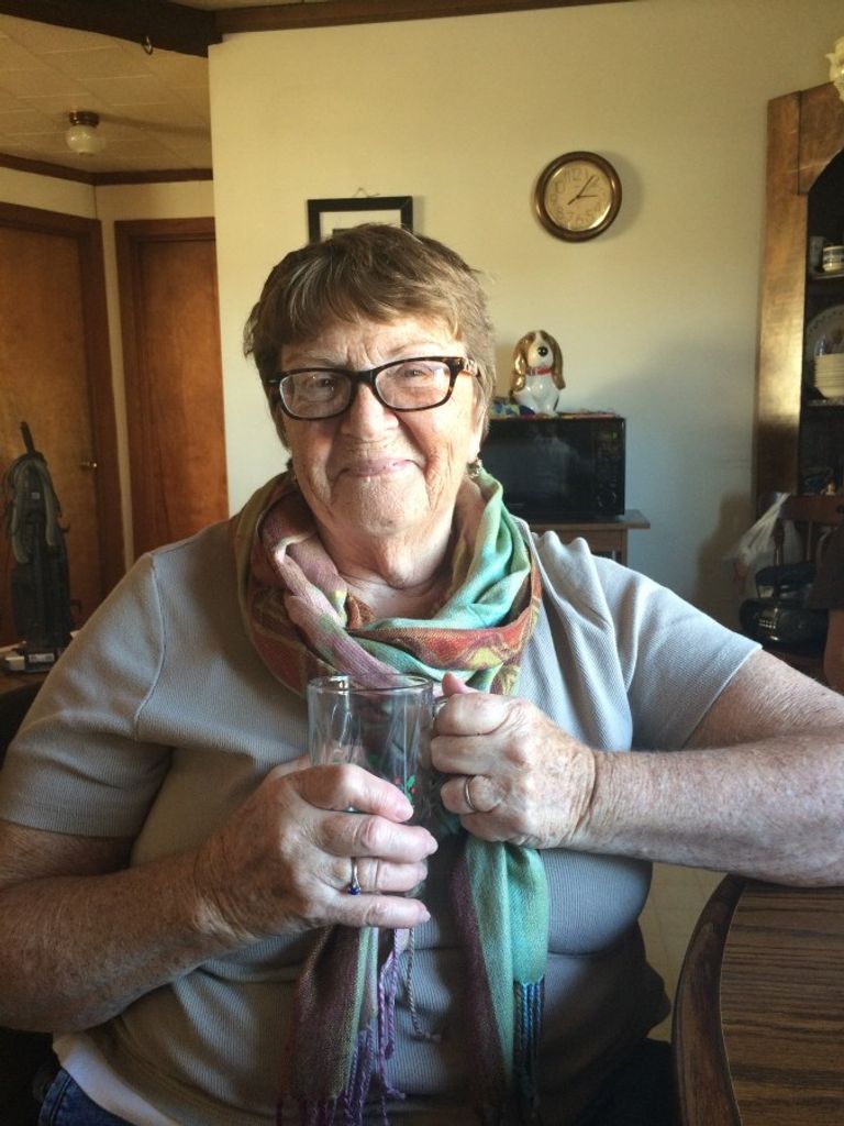 Lucretia "Lu" M. (Lamb)  Dilling