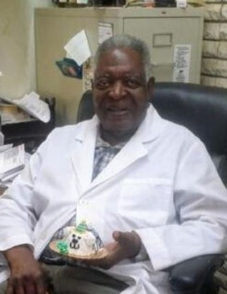 Dr Earnest Corker Profile Photo