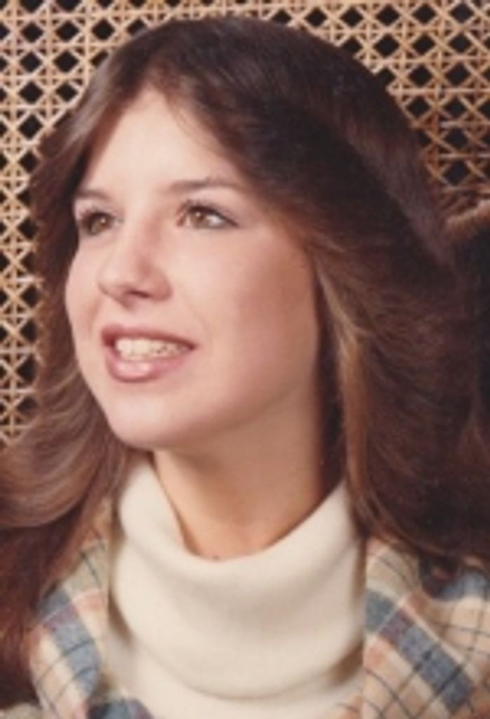 Cynthia F. Maccariella Flores