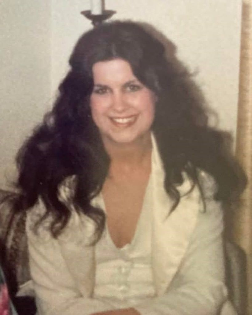 Gloria (Maupin) Matthews