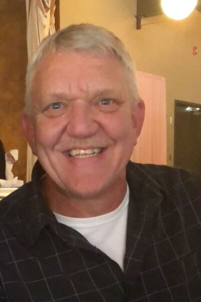 Robert J. Oliver Profile Photo