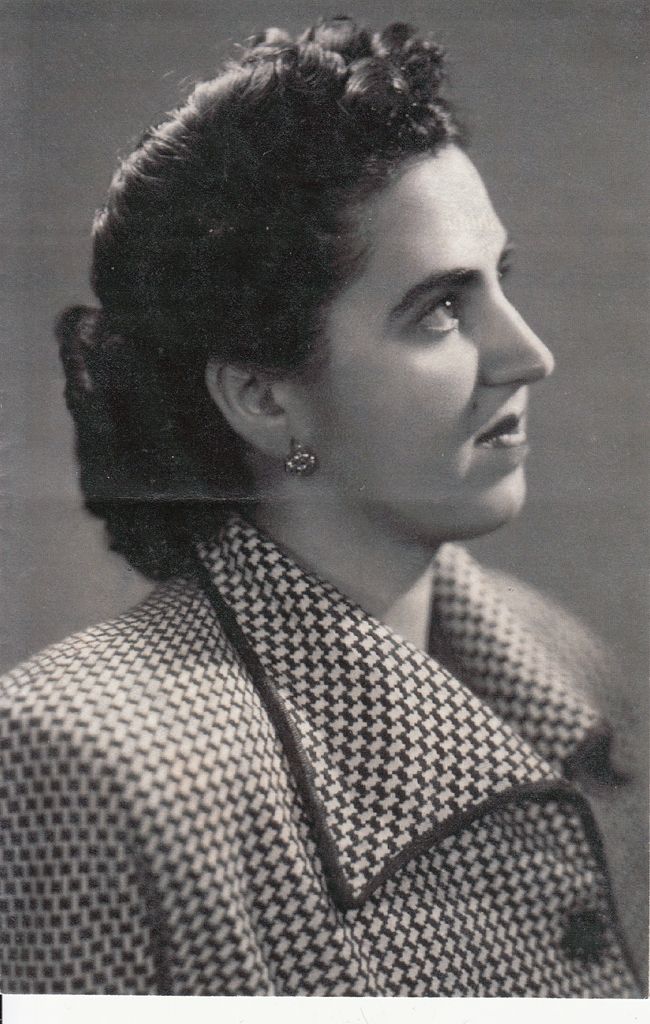 Antonia Denigris Profile Photo