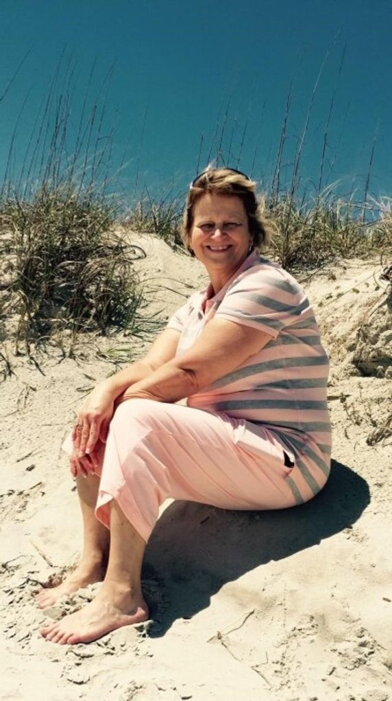 Janet Deskins-Auber Profile Photo